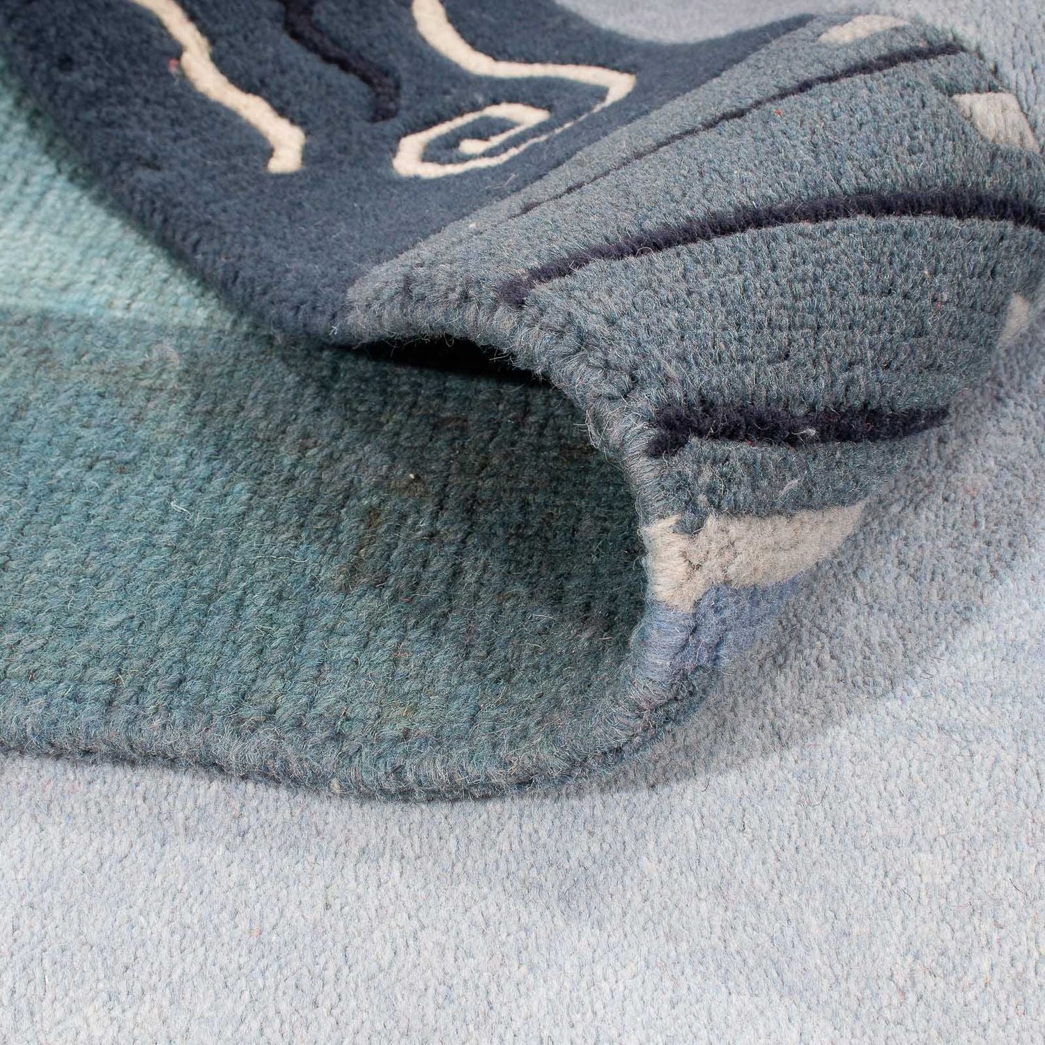 Nepal Teppich 240 x 170 cm - hellblau