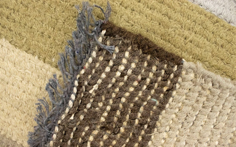 Nepal Teppich 140 x 70 cm - mehrfarbig