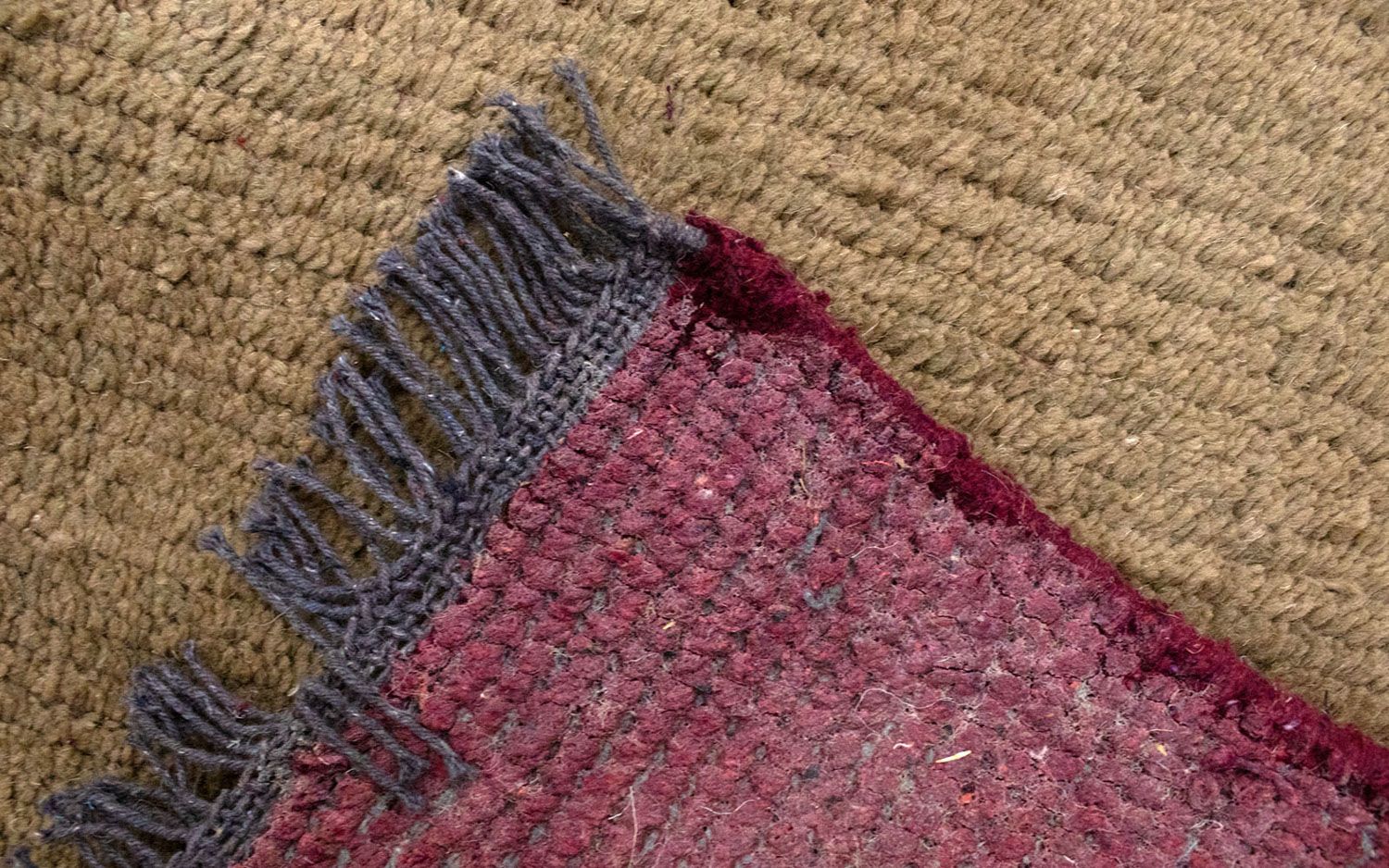 Nepal Teppich 140 x 70 cm - braun