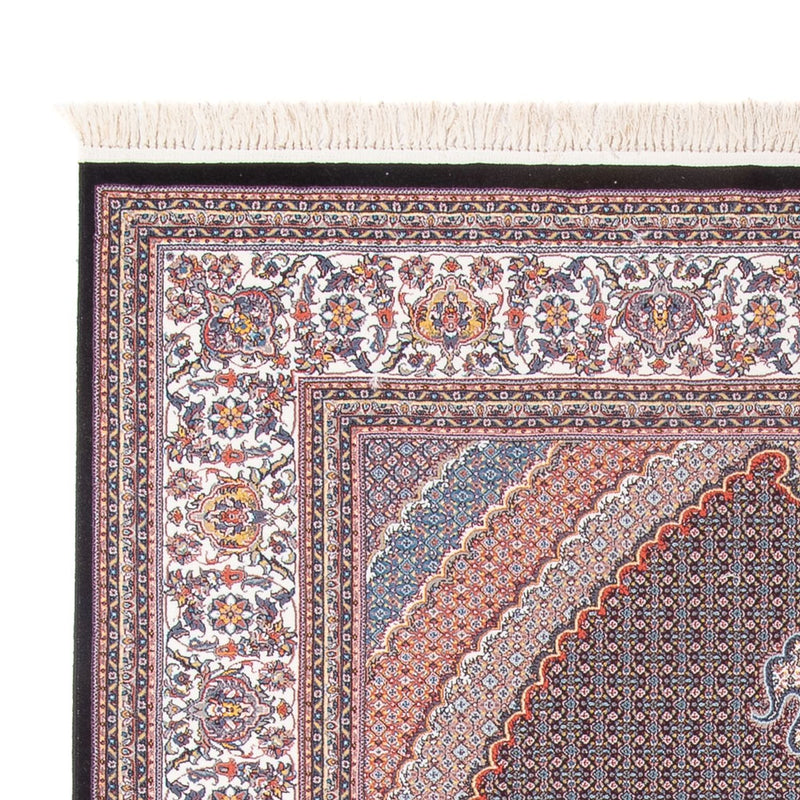 DKBL7-7009-300x200
