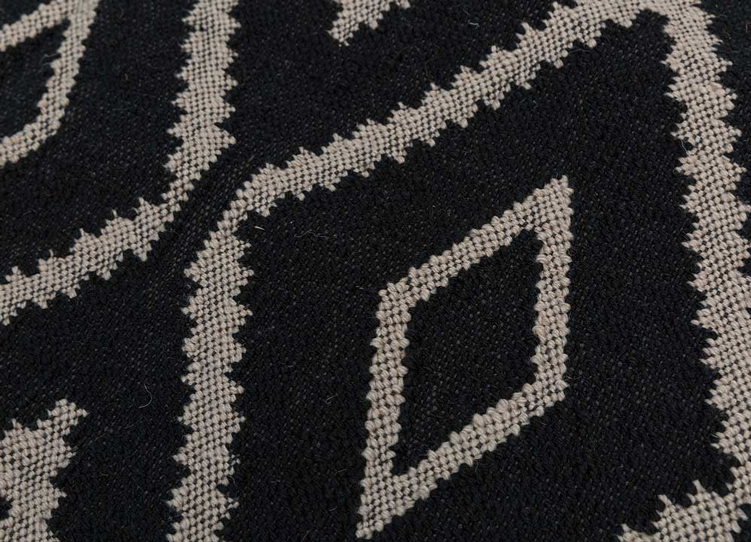 DP02-RUG1112606-240x150