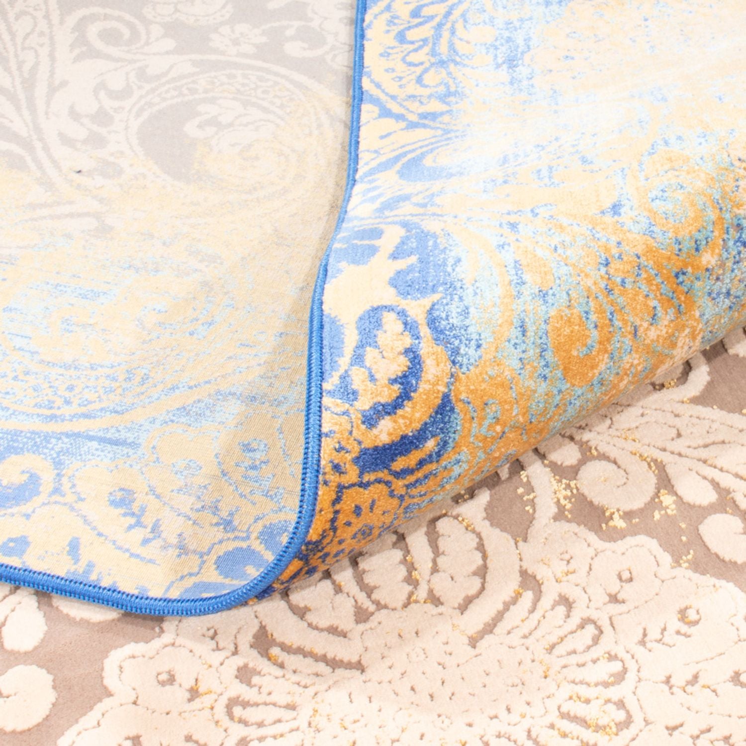 Designer Teppich - 225 x 150 cm - mehrfarbig