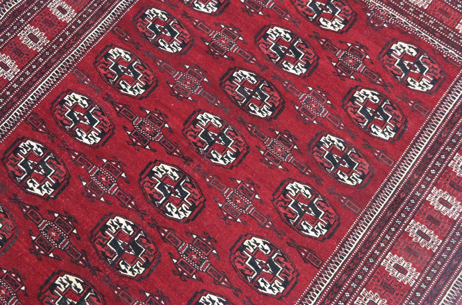 Afghan Teppich 180 x 130 cm - rot