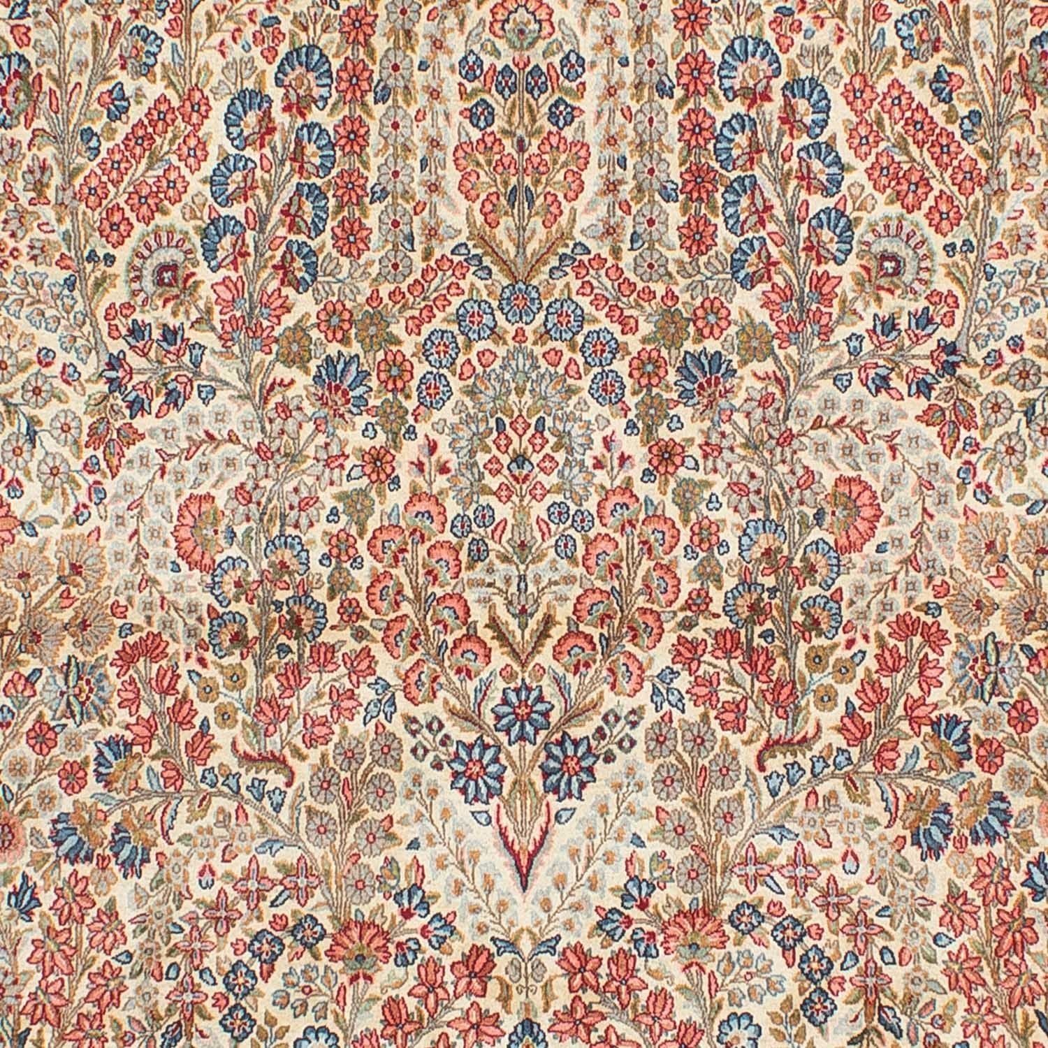 Perserteppich - Ghom 271 x 232 cm - beige