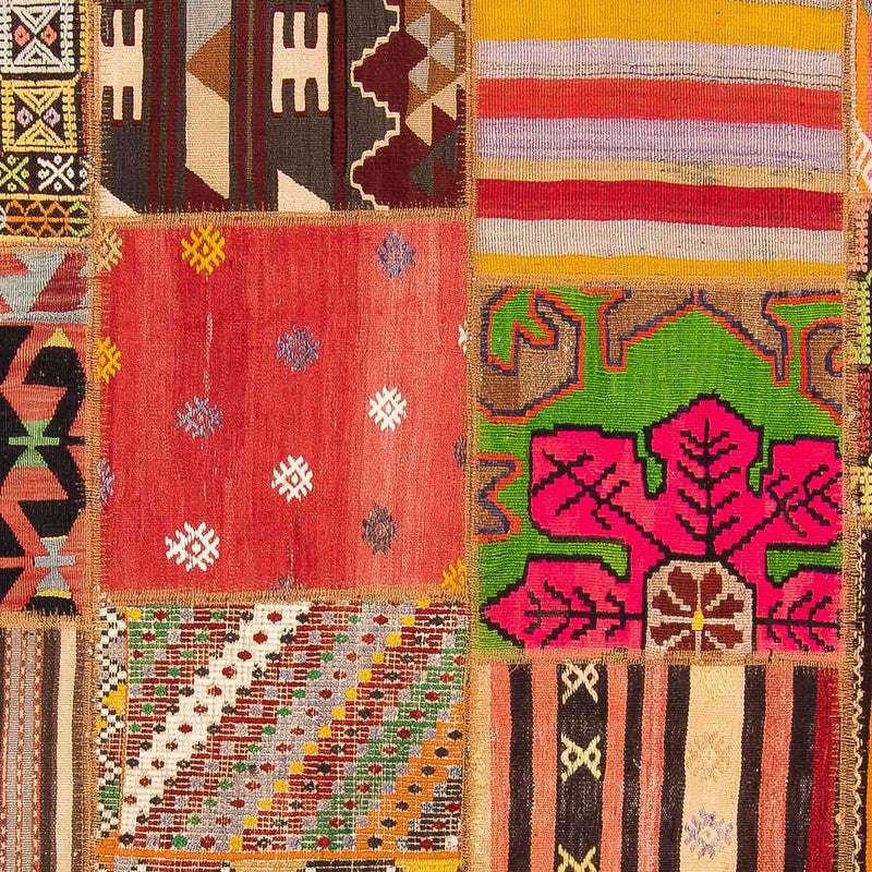 Patchwork Teppich 236 x 169 cm - mehrfarbig